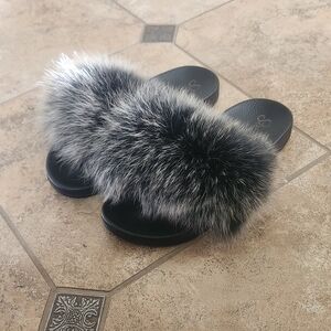 Women's Black and Gray Fur Slide Sandals